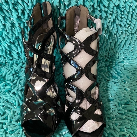 NIB Daisy‎ Fuentes size 9 1/2 - Picture 3 of 9